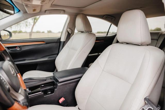 2013 Lexus ES 300h 300h