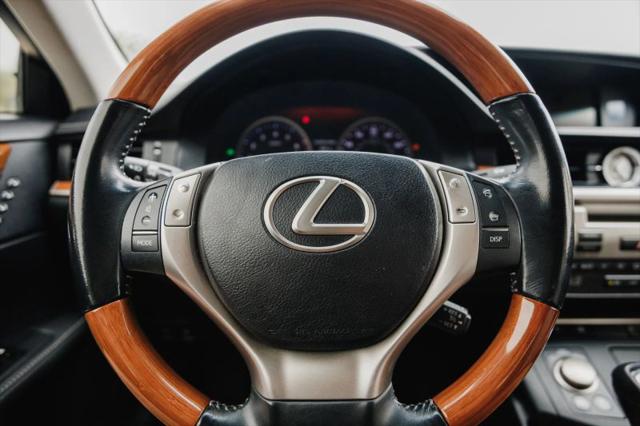 2013 Lexus ES 300h 300h