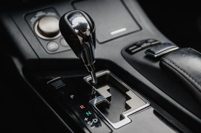 2013 Lexus ES 300h 300h