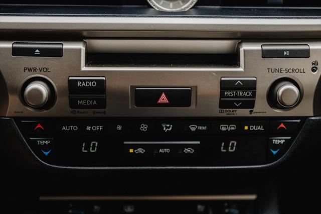 2013 Lexus ES 300h 300h