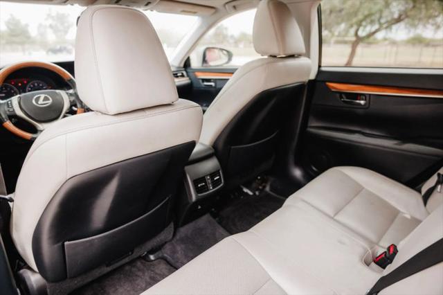 2013 Lexus ES 300h 300h