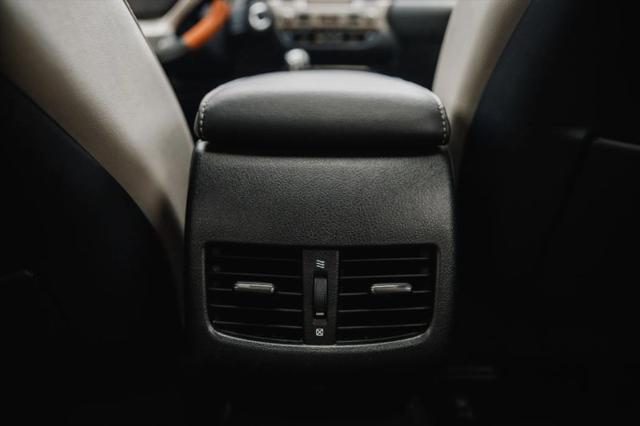 2013 Lexus ES 300h 300h