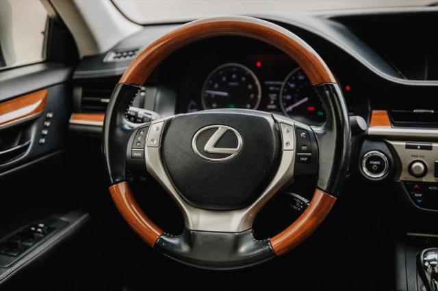 2013 Lexus ES 300h 300h