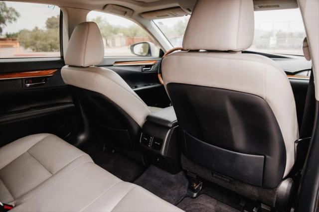 2013 Lexus ES 300h 300h