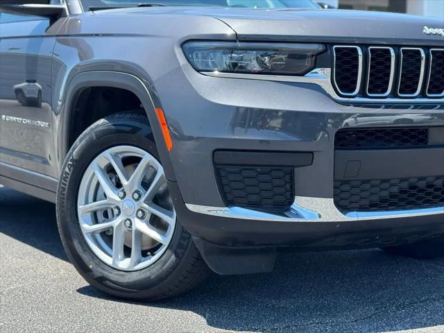 2024 Jeep Grand Cherokee L Laredo 4x2
