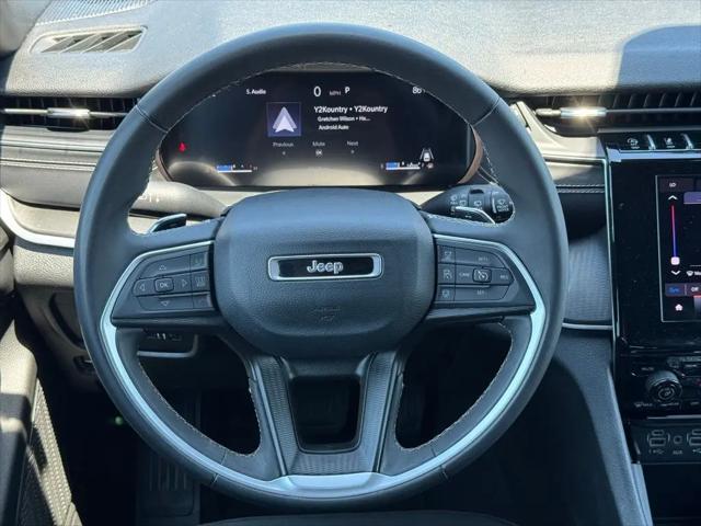 2024 Jeep Grand Cherokee L Laredo 4x2