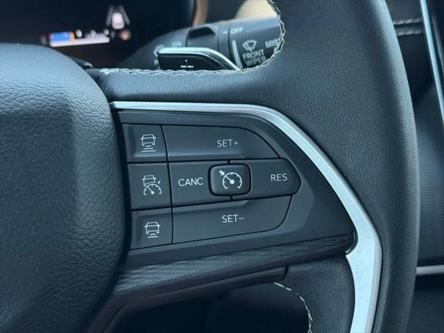 2024 Jeep Grand Cherokee L Laredo 4x2