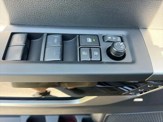 2026 Toyota Tundra Limited CrewMax 5.5' Bed