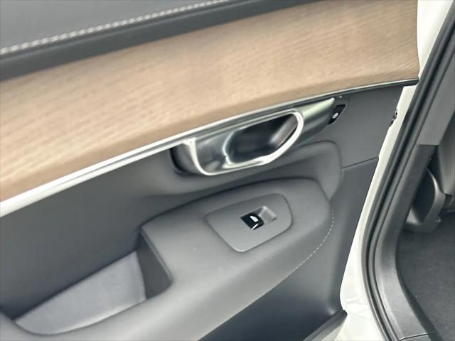 2026 Volvo XC90 Plus, B6 AWD Gas mild hybrid, Gasoline, Bright, 7 Seats