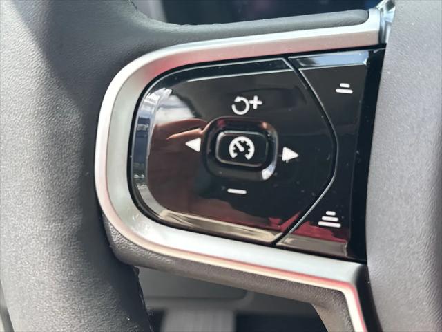 2026 Volvo XC90 Plus, B6 AWD Gas mild hybrid, Gasoline, Bright, 7 Seats