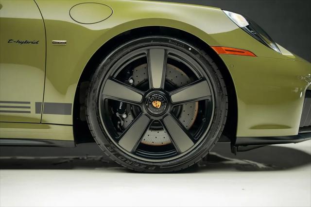 2026 Porsche 911 Carrera GTS Cabriolet