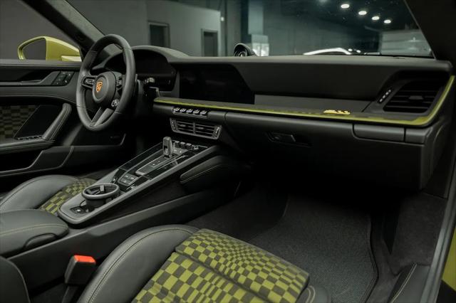 2026 Porsche 911 Carrera GTS Cabriolet