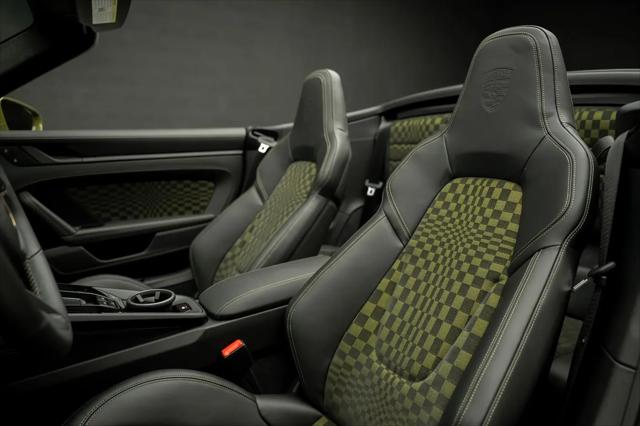 2026 Porsche 911 Carrera GTS Cabriolet
