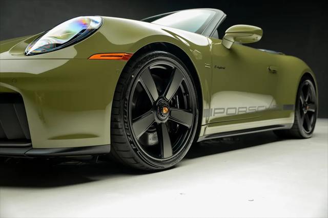 2026 Porsche 911 Carrera GTS Cabriolet