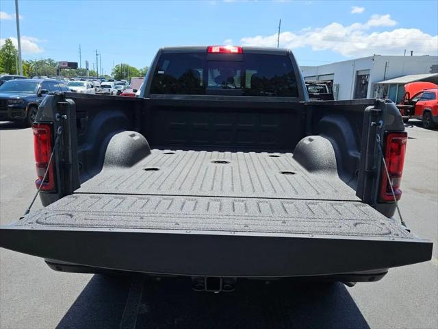 2026 Ram 2500 Black Express Crew Cab 4x2 6'4" Box