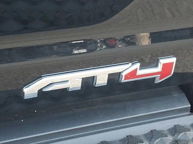 2023 GMC Canyon 4WD Crew Cab Short Box AT4