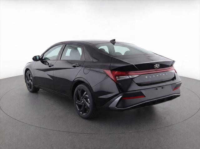 2026 Hyundai Elantra Hybrid SEL Sport