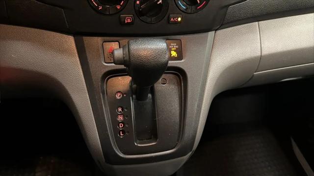 2017 Nissan NV200 SV