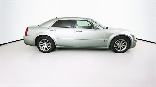 2005 Chrysler 300 4dr Sdn 300C *Ltd Avail*