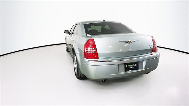 2005 Chrysler 300 4dr Sdn 300C *Ltd Avail*