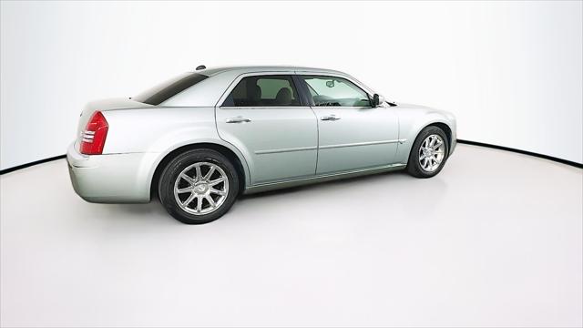2005 Chrysler 300 4dr Sdn 300C *Ltd Avail*