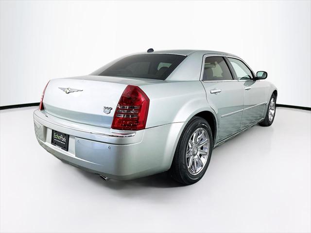 2005 Chrysler 300 4dr Sdn 300C *Ltd Avail*