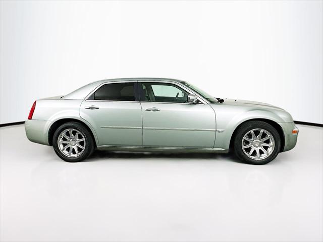 2005 Chrysler 300 4dr Sdn 300C *Ltd Avail*