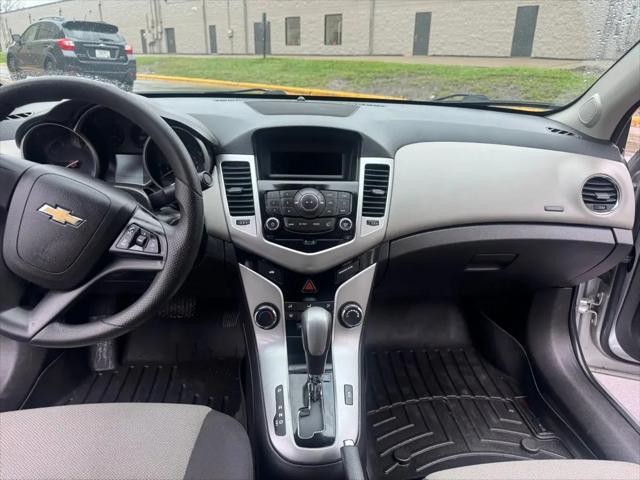 2015 Chevrolet Cruze LS Auto
