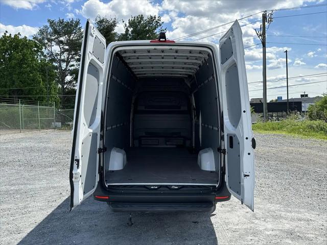 2026 Mercedes-Benz Sprinter 2500 High Roof 4-Cyl Diesel