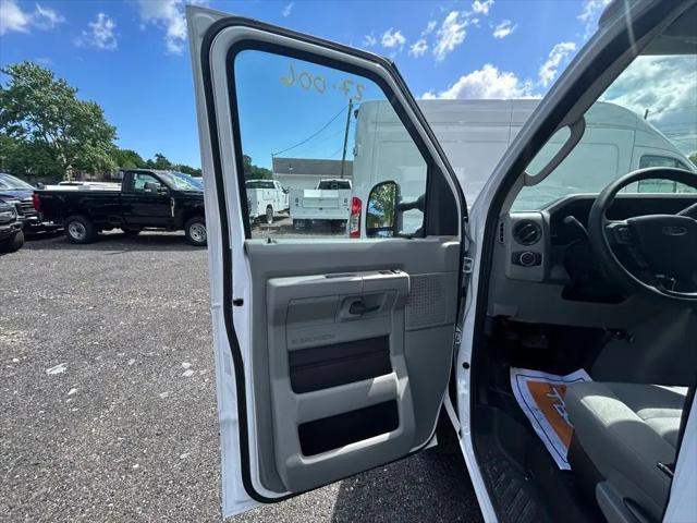 2027 Ford E-Series Cutaway E-Series Cutaway