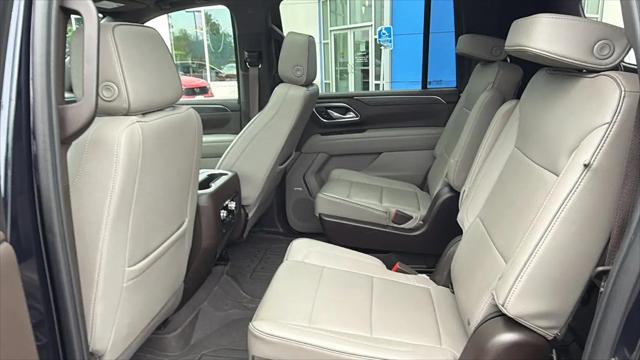 2023 GMC Yukon XL 4WD SLT