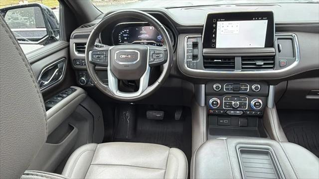 2023 GMC Yukon XL 4WD SLT