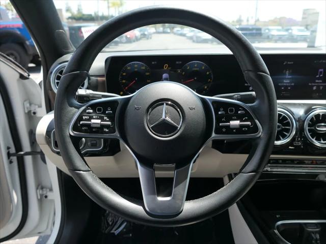 2022 Mercedes-Benz A 220 A 220