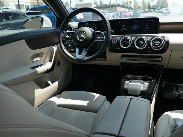 2022 Mercedes-Benz A 220 A 220