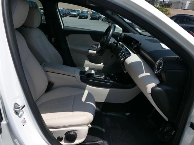 2022 Mercedes-Benz A 220 A 220