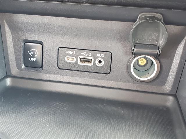 2024 Nissan Sentra SV Xtronic CVT