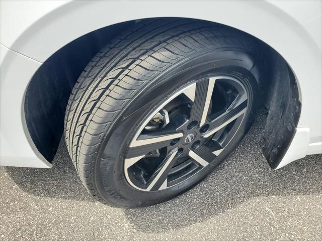 2024 Nissan Sentra SV Xtronic CVT