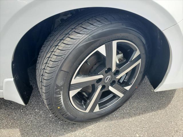 2024 Nissan Sentra SV Xtronic CVT
