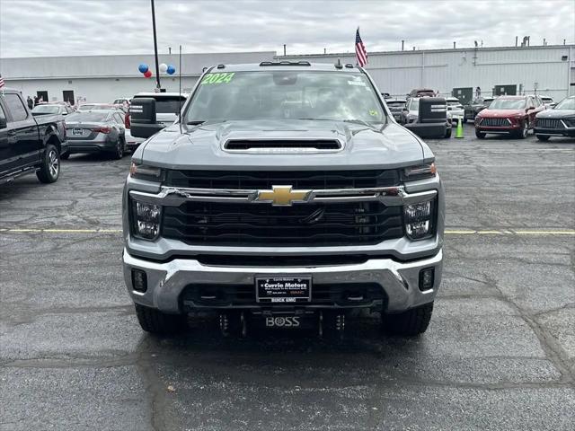 2024 Chevrolet Silverado 3500HD 4WD Crew Cab Standard Bed LT