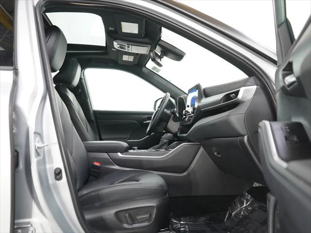2025 Toyota Highlander XSE