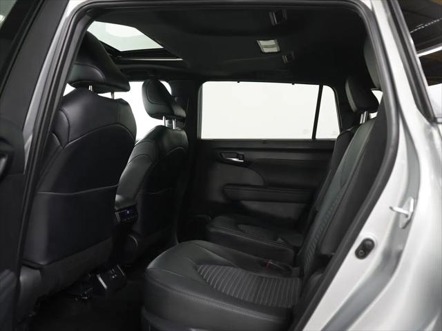 2025 Toyota Highlander XSE