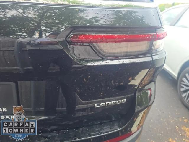 2022 Jeep Grand Cherokee L Laredo 4x4