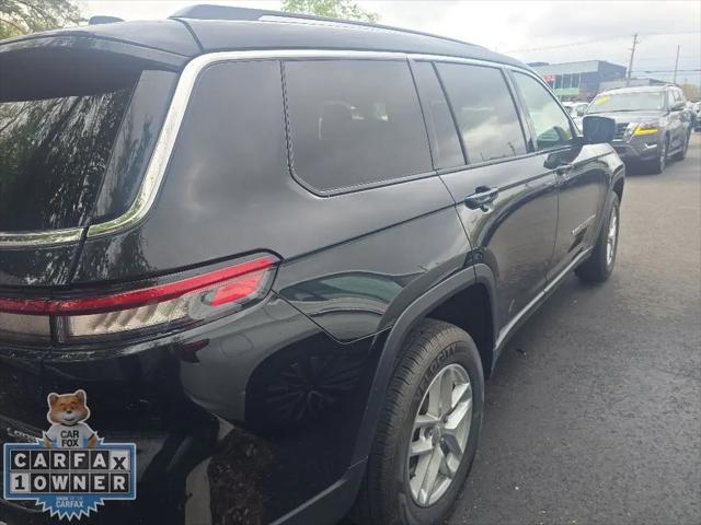 2022 Jeep Grand Cherokee L Laredo 4x4