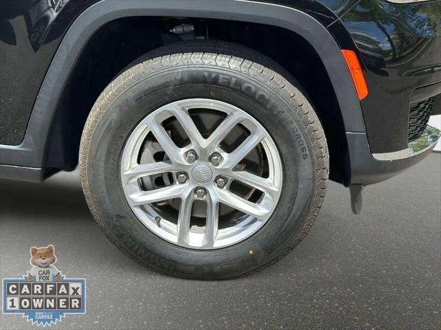 2022 Jeep Grand Cherokee L Laredo 4x4