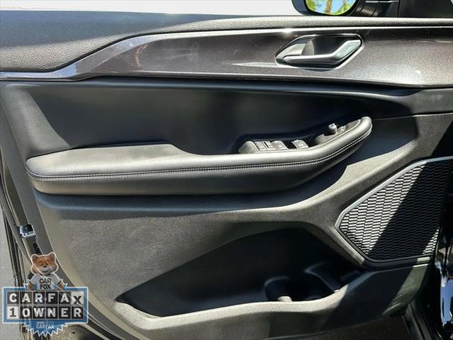 2022 Jeep Grand Cherokee L Laredo 4x4