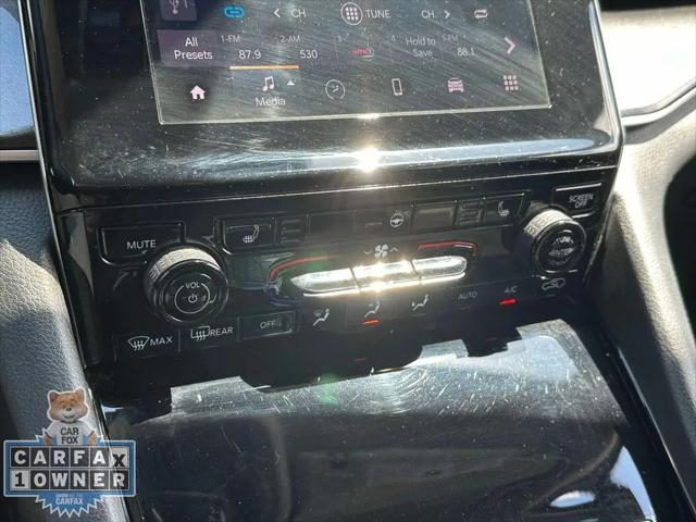 2022 Jeep Grand Cherokee L Laredo 4x4