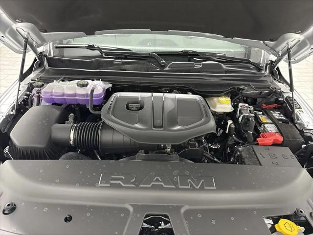 2026 Ram 1500 Lone Star Crew Cab 4x4 5'7" Box