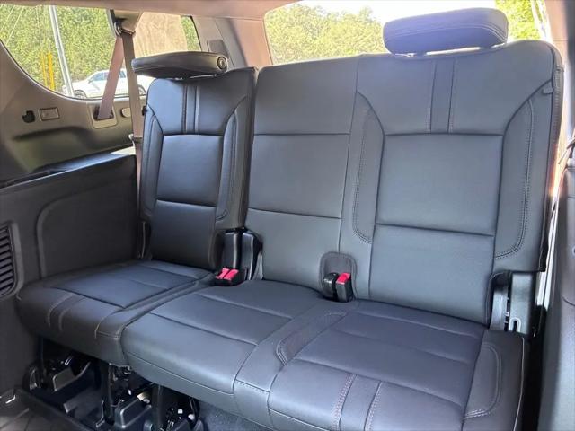 2026 Chevrolet Suburban RST, RWD