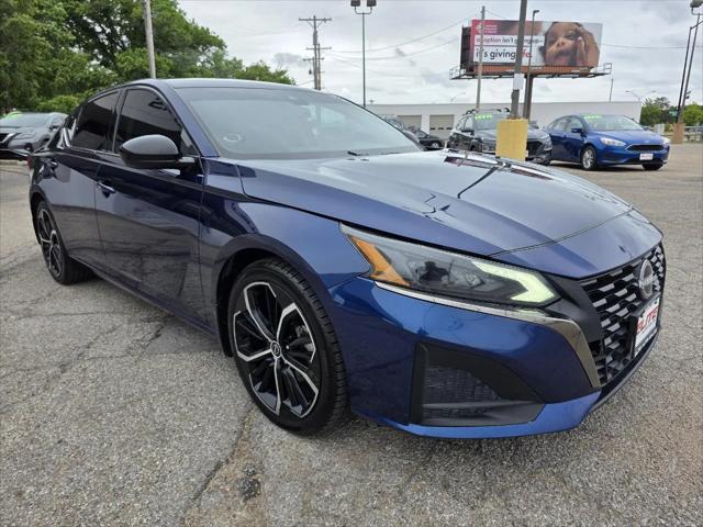 2023 Nissan Altima SR FWD