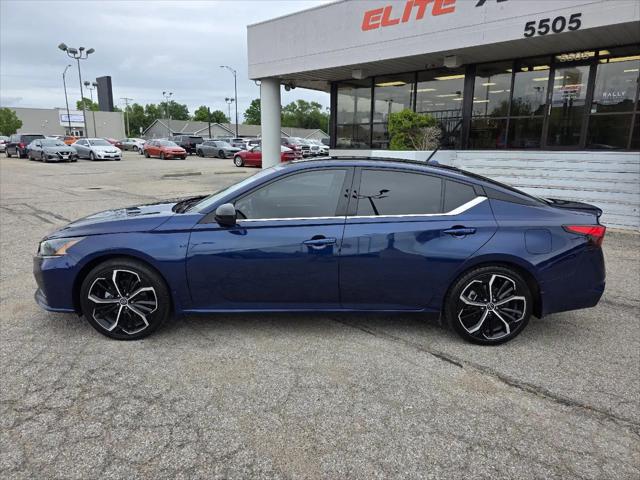 2023 Nissan Altima SR FWD